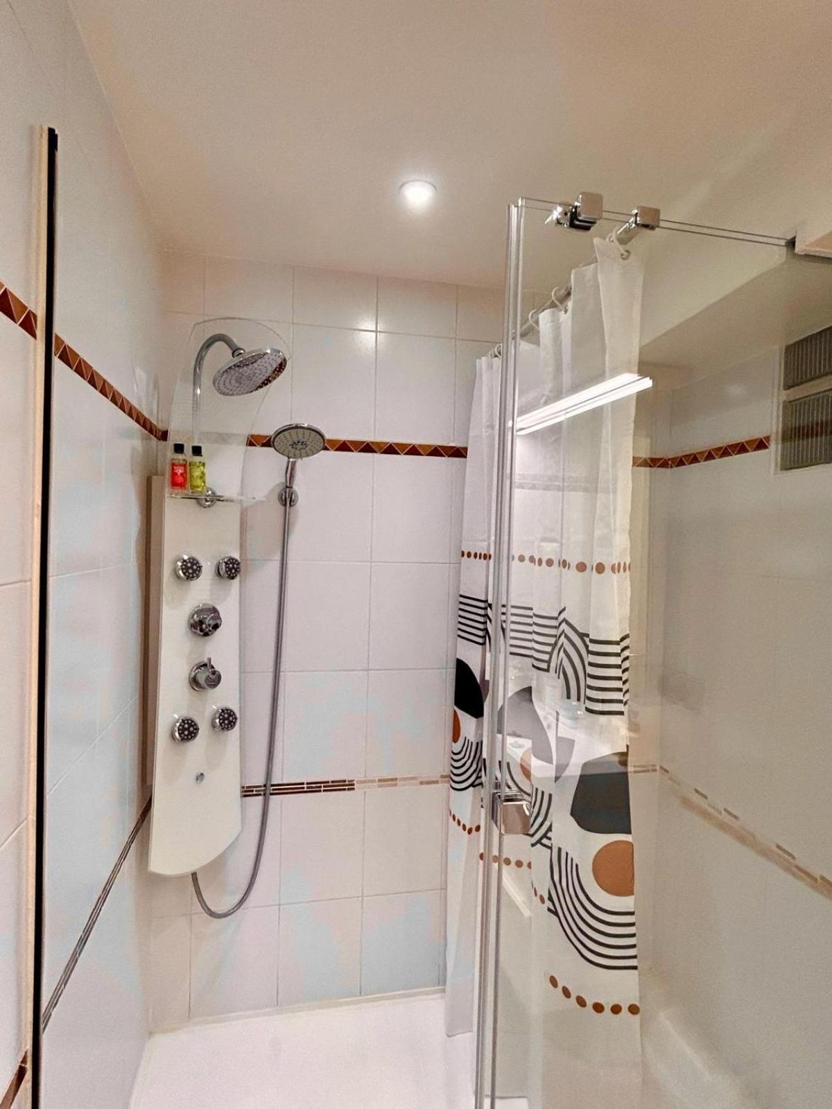 Le Victor Hugo De La Robine Apartamento Narbona